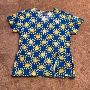 Like new! Sunshine scrub top women’s L